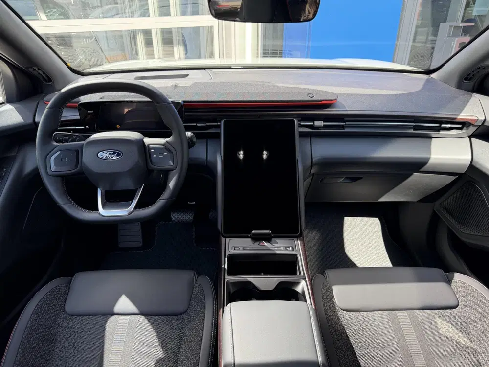 Ford Explorer Collection Extended Range RWD 79 kWh uit 2026, foto 2