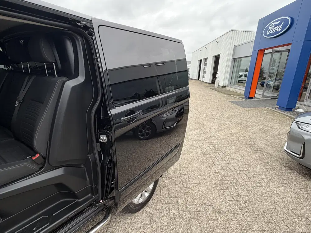 Ford Transit Custom 300 2.0 TDCI L1H1 Limited DC 130pk uit 2019, foto 12
