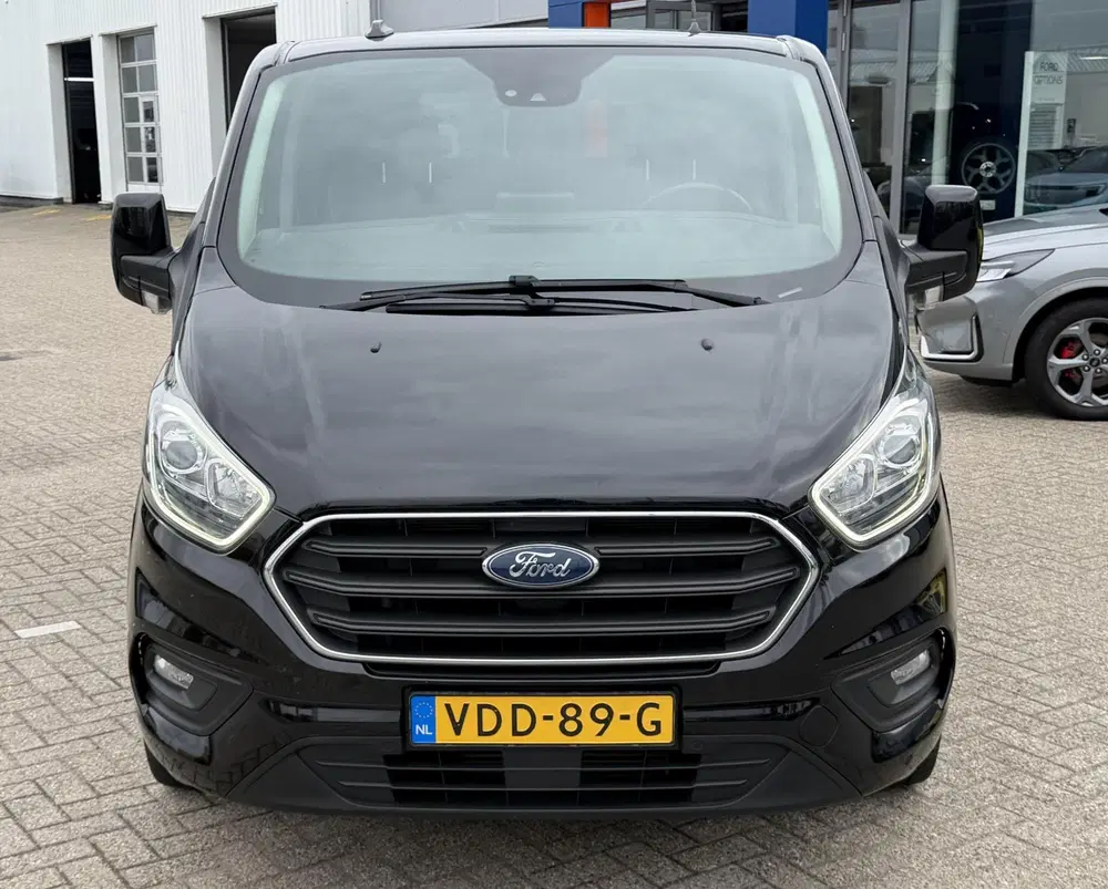 Ford Transit Custom 300 2.0 TDCI L1H1 Limited DC 130pk uit 2019, foto 2