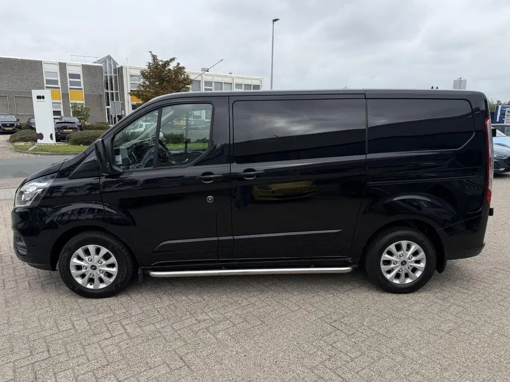 Ford Transit Custom 300 2.0 TDCI L1H1 Limited DC 130pk uit 2019, foto 4