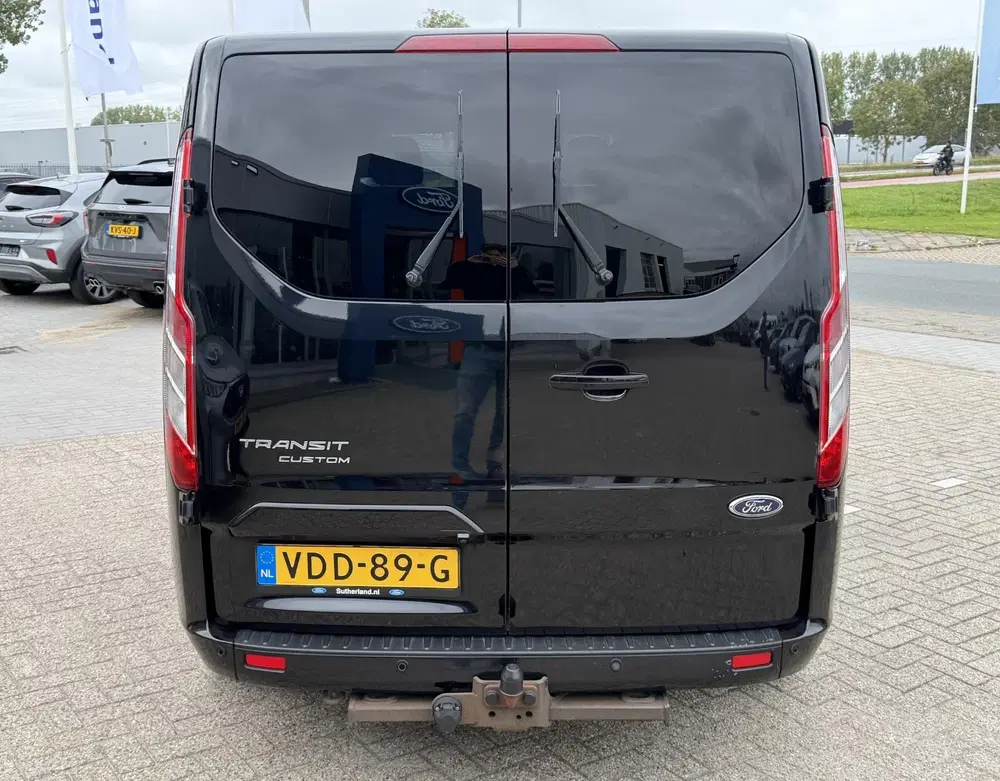 Ford Transit Custom 300 2.0 TDCI L1H1 Limited DC 130pk uit 2019, foto 6