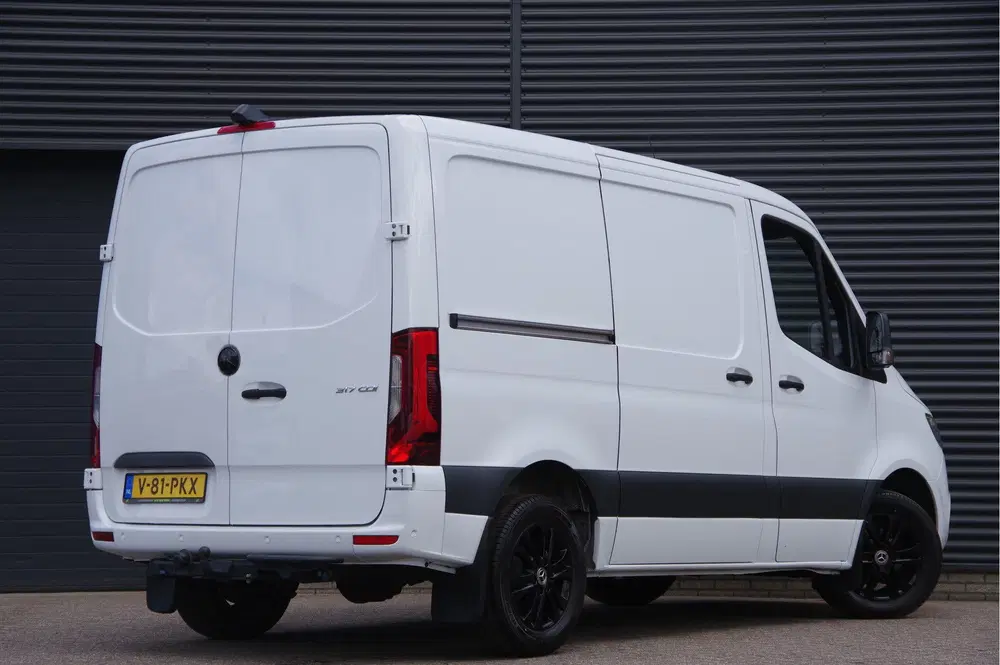Mercedes-Benz Sprinter 317 1.9 CDI L1H1 RWD AUT. LED uit 2023, foto 2