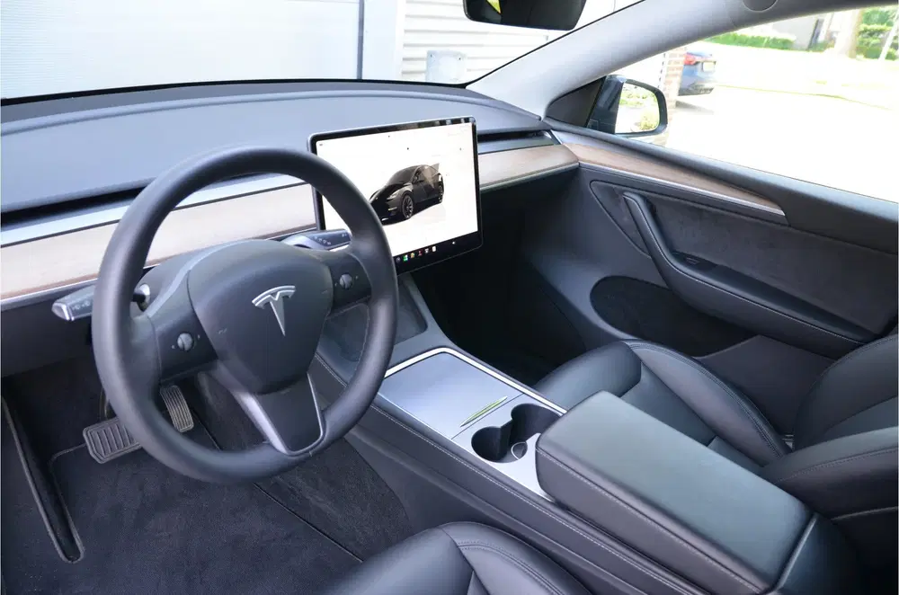 Tesla Model Y RWD 58 kWh Autopilot3.0 uit 2023, foto 11