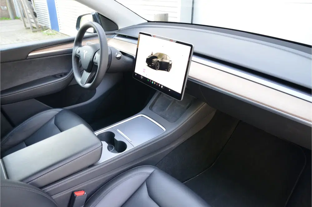 Tesla Model Y RWD 58 kWh Autopilot3.0 uit 2023, foto 12
