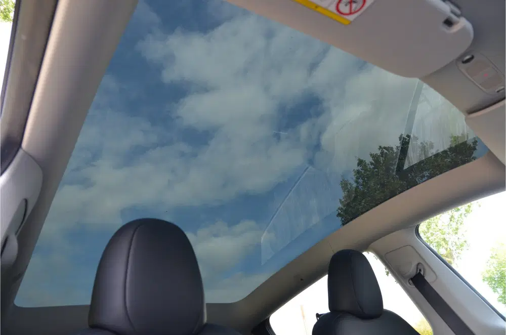 Tesla Model Y RWD 58 kWh Autopilot3.0 uit 2023, foto 2
