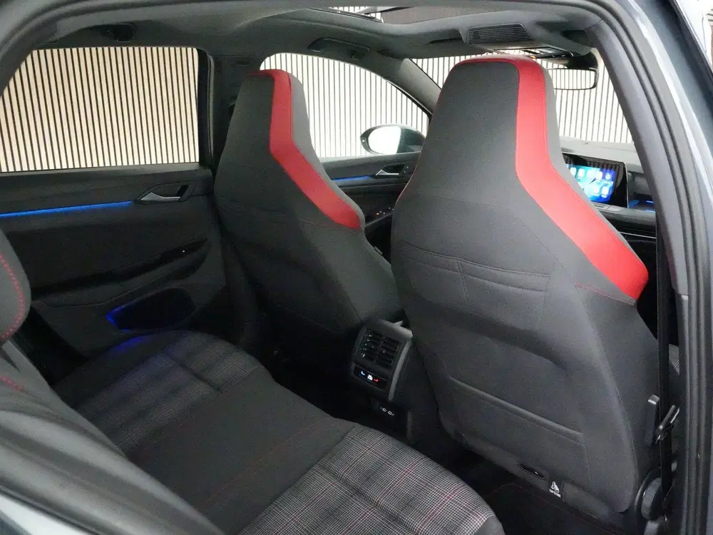 Volkswagen Golf 2.0 245pk TSI uit 2024, foto 13