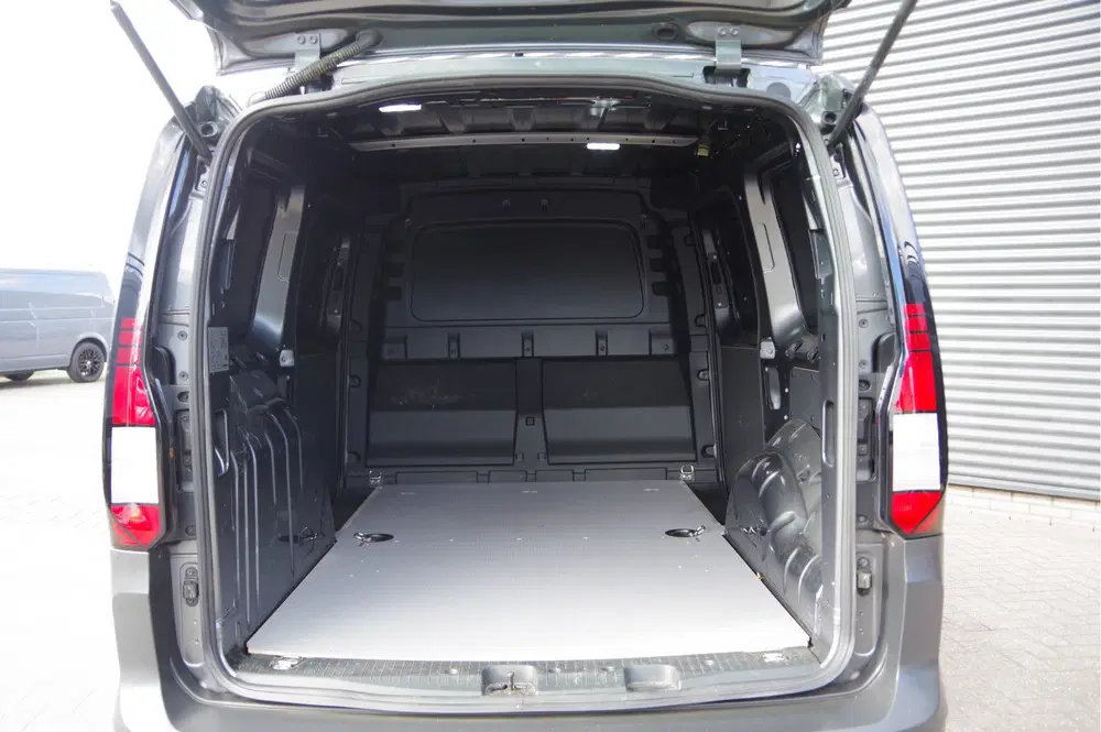 Volkswagen Caddy 2.0 TDI AUT. LED uit 2022, foto 6