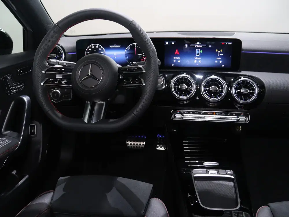 Mercedes-Benz A-Klasse 250e Business Solution AMG uit 2026, foto 10