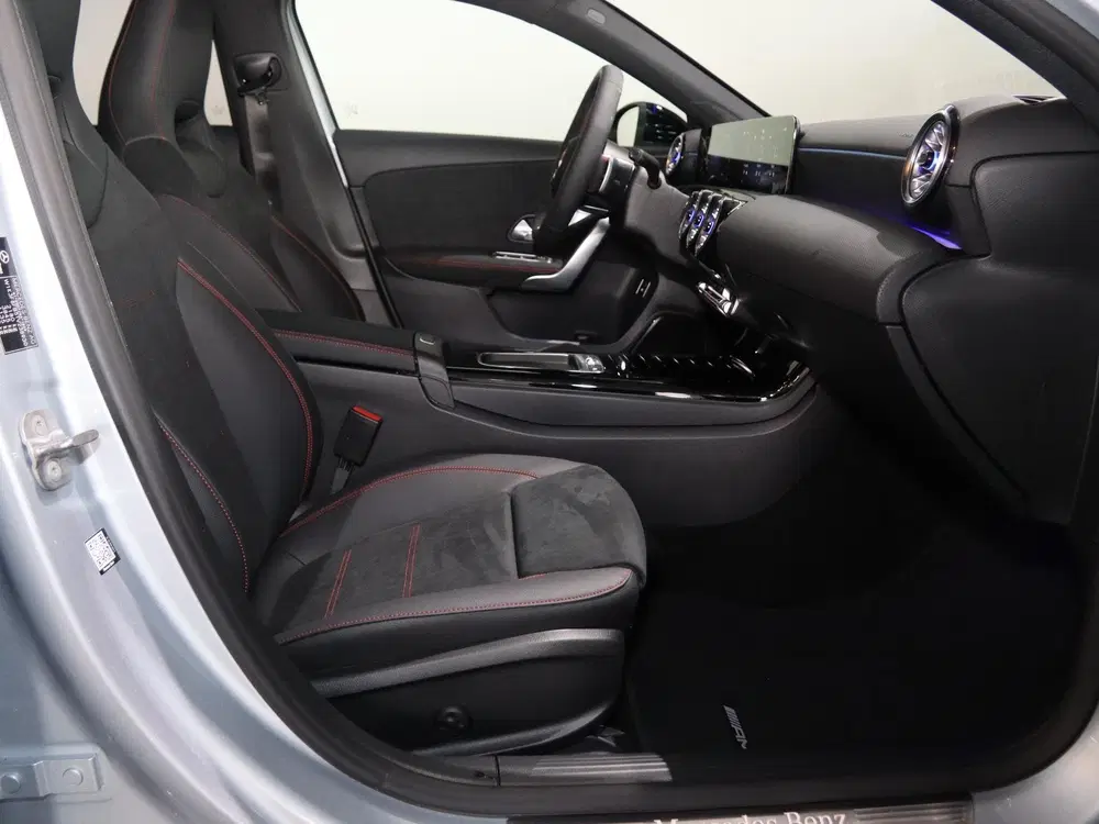 Mercedes-Benz A-Klasse 250e Business Solution AMG uit 2026, foto 8