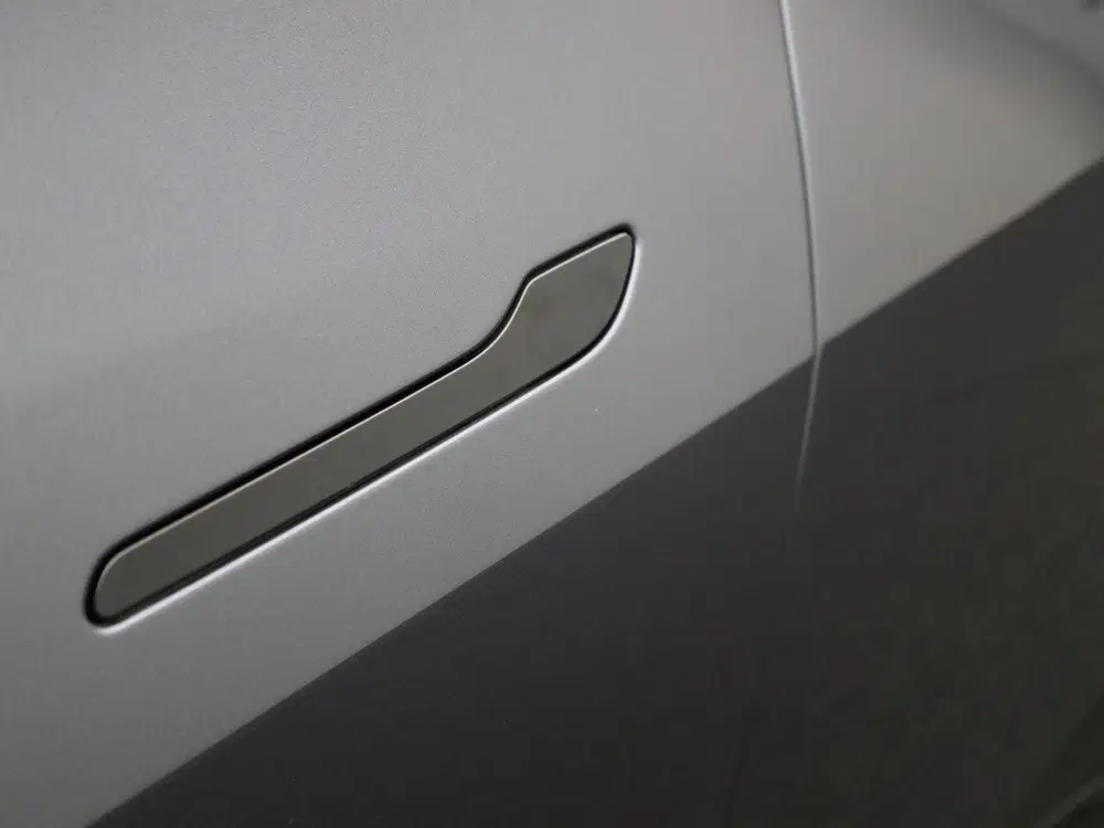 Tesla Model Y Long Range AWD 75 kWh uit 2022, foto 15