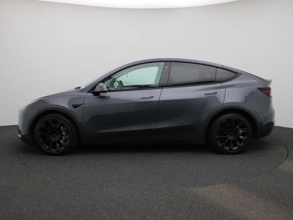 Tesla Model Y Long Range AWD 75 kWh uit 2022, foto 4