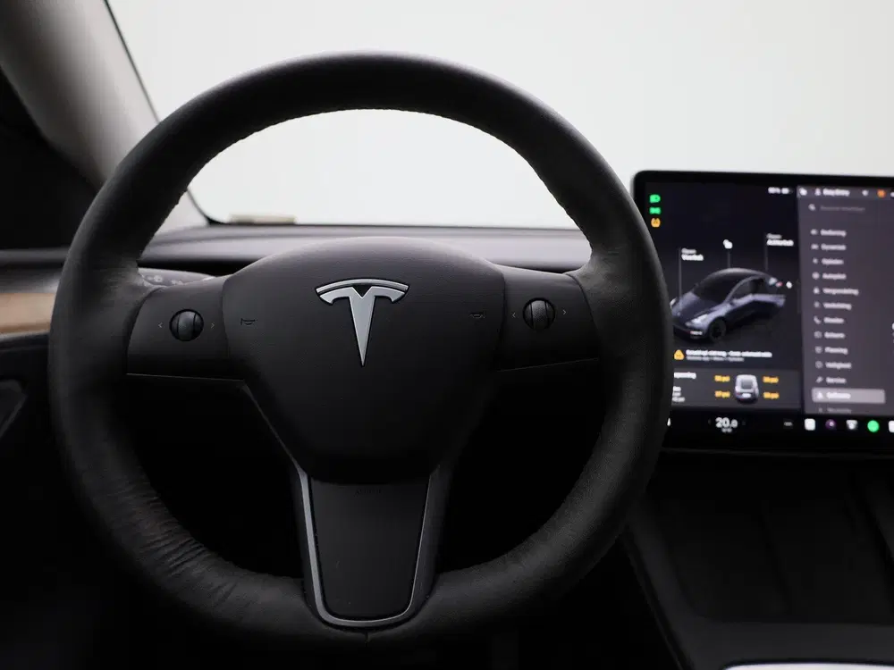 Tesla Model Y Long Range AWD 75 kWh uit 2022, foto 7