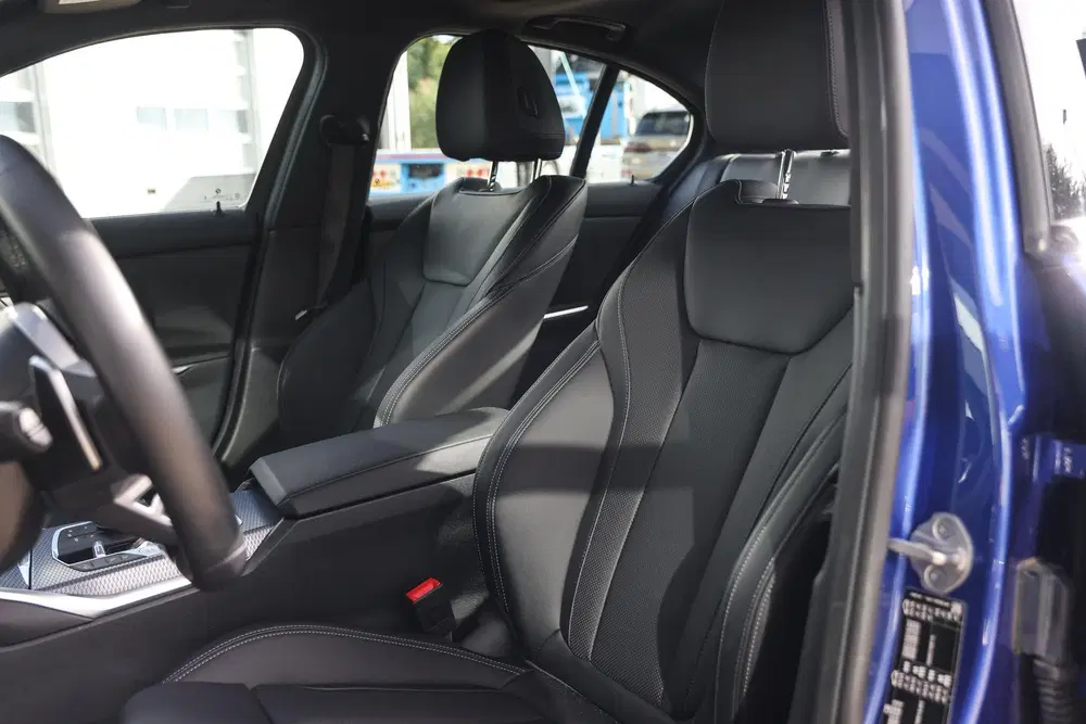 BMW 3-serie 330e M Sport Automaat uit 2026, foto 12