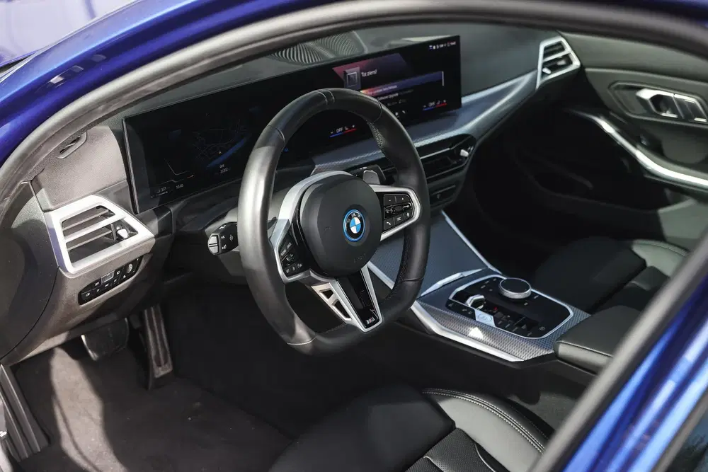 BMW 3-serie 330e M Sport Automaat uit 2026, foto 13