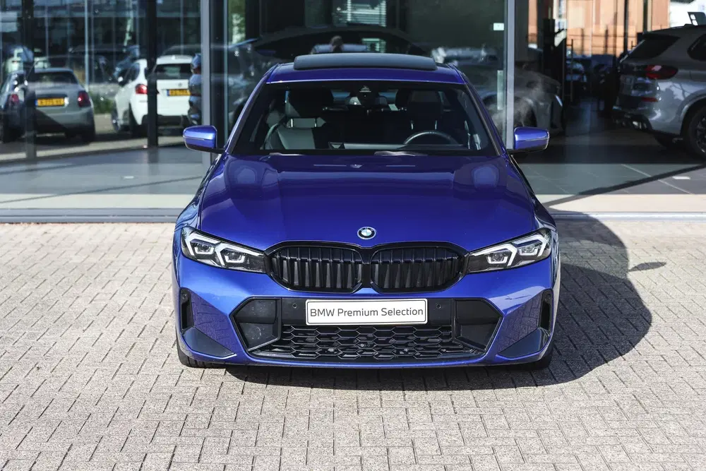 BMW 3-serie 330e M Sport Automaat uit 2026, foto 6