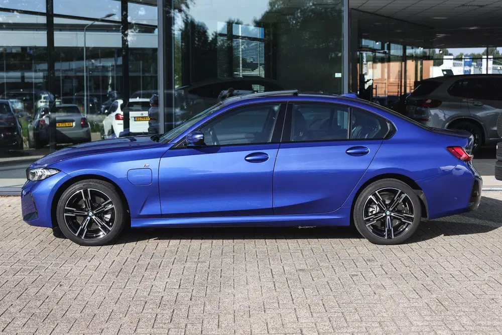 BMW 3-serie 330e M Sport Automaat uit 2026, foto 8