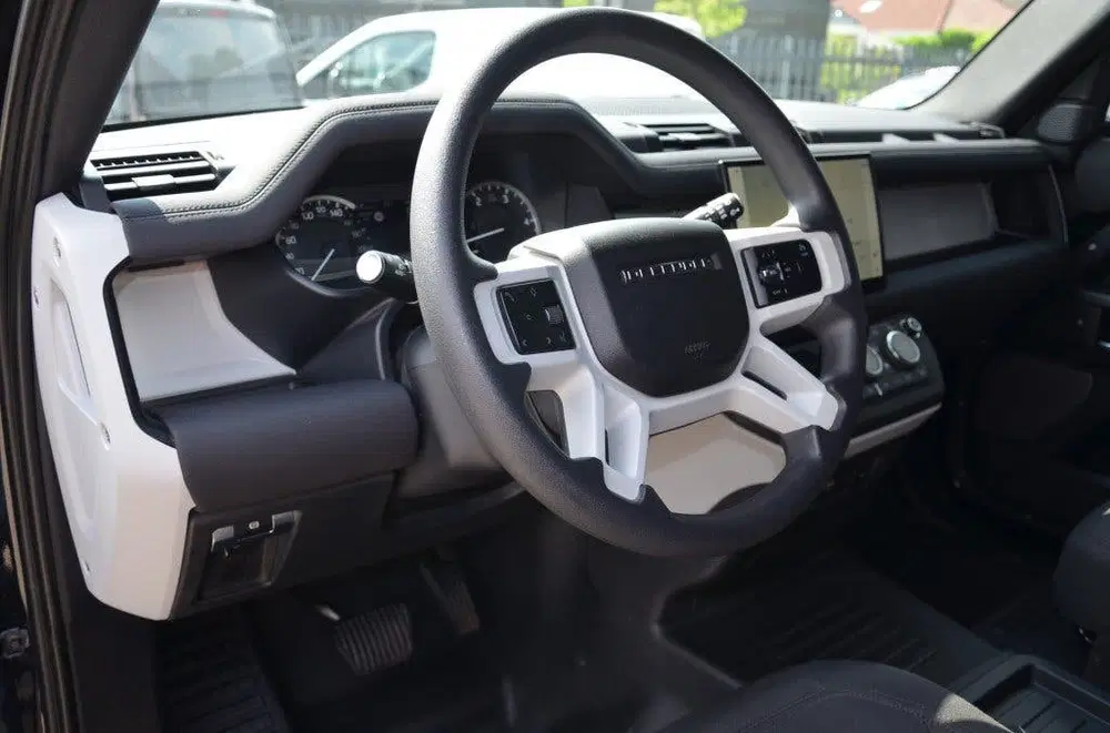 Land Rover Defender 3.0 D250 110 MHEF ***BPM VRIJ*** 6CYL uit 2023, foto 9