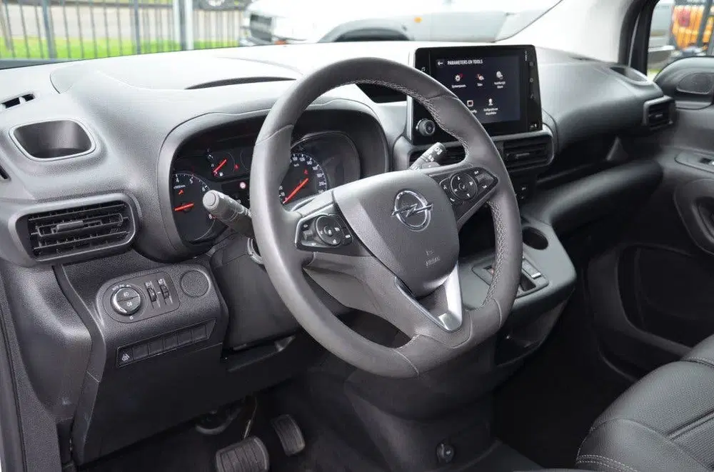 Opel Combo 1.5dCi L2130PK Heavy Duty Automaat uit 2024, foto 14