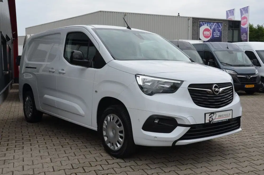 Opel Combo 1.5dCi L2130PK Heavy Duty Automaat uit 2024, foto 5