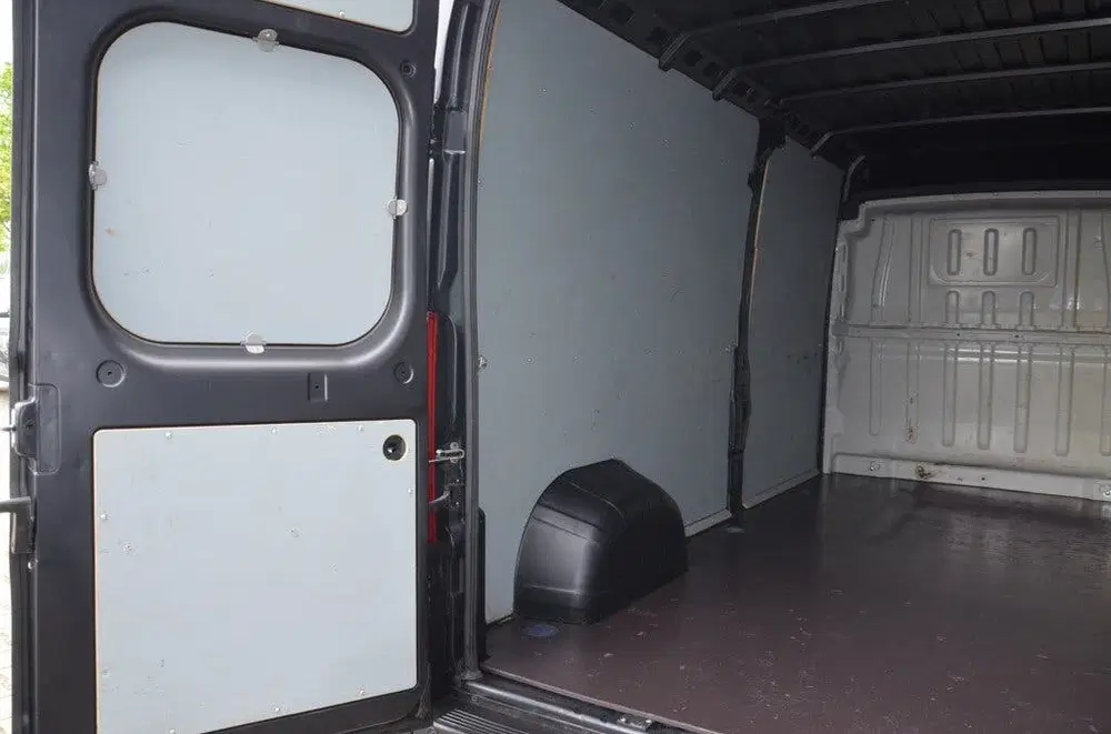 Peugeot Boxer 2.2 HDI L3H2 uit 2022, foto 6