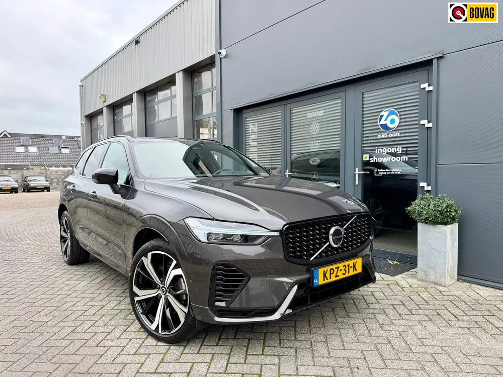 Volvo XC60 2.0 T6 Plug-in hybrid AWD panoramadak uit 2023