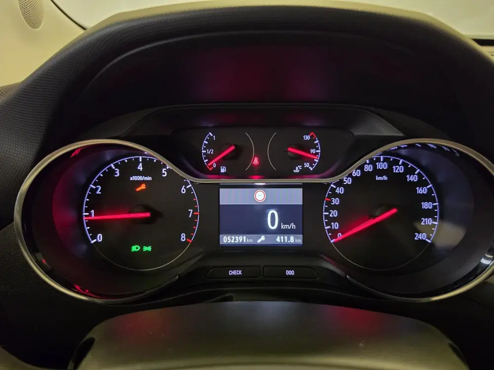 Opel Crossland 1.2 Turbo Elegance uit 2021, foto 8