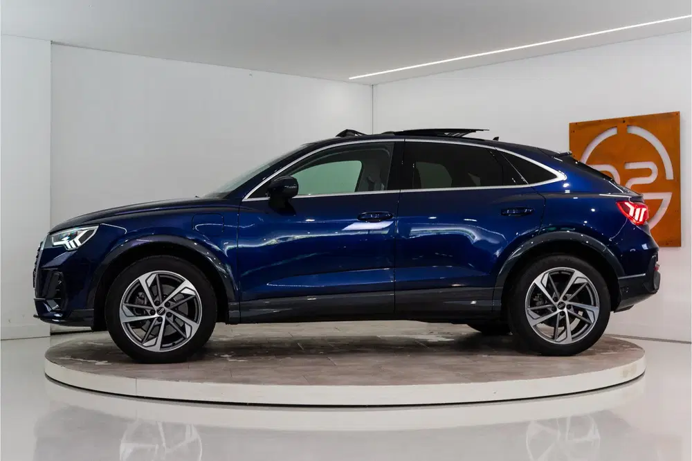 Audi Q3 45 TFSI e Edition 245PK uit 2022, foto 2