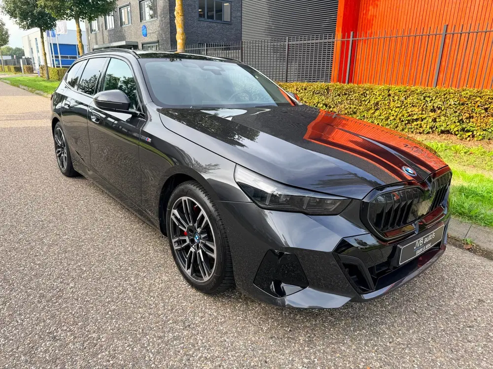BMW i5 eDrive40 M-Sport PRO uit 2025, foto 6