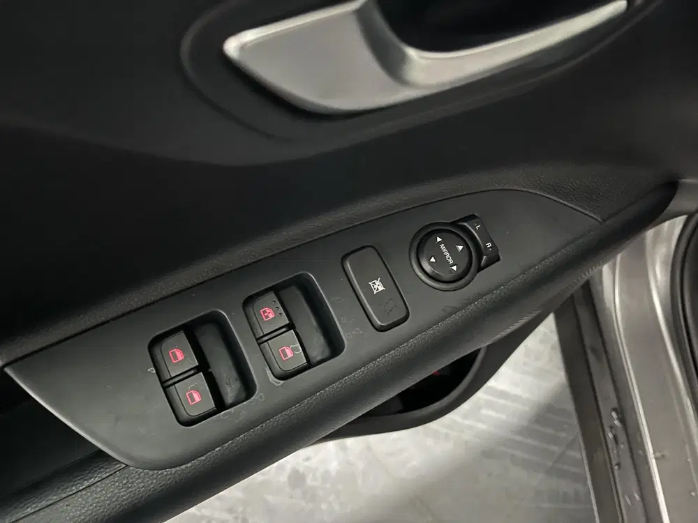 Kia Stonic 1.0 T-GDi MHEV DynamicLine uit 2025, foto 3