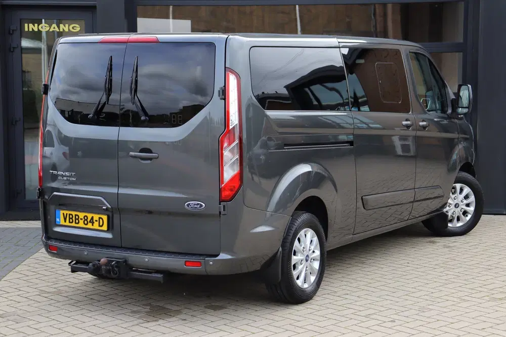 Ford Transit Custom 320 2.0 TDCI L2H1 Limited DC uit 2019, foto 2