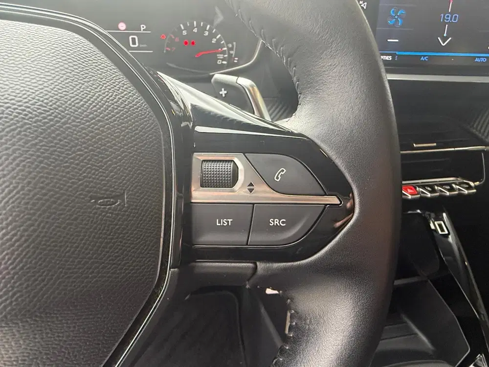 Peugeot 208 1.2 PureTech Active uit 2020, foto 15
