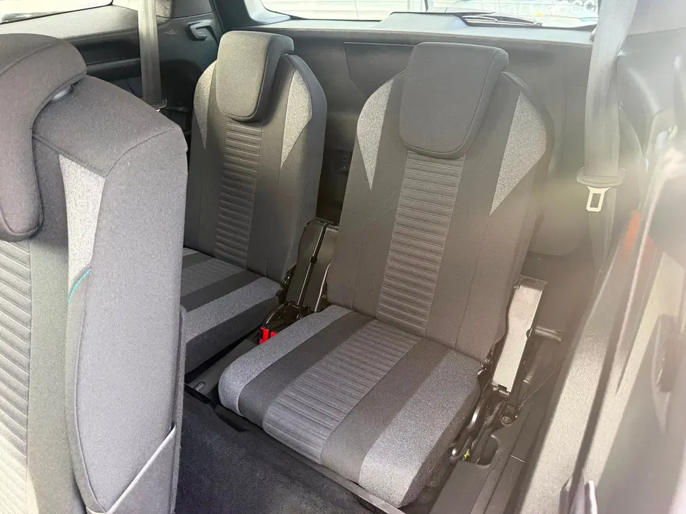 Peugeot 5008 1.2 PureTech Style Airco Cruise Lmv Navi uit 2023, foto 12