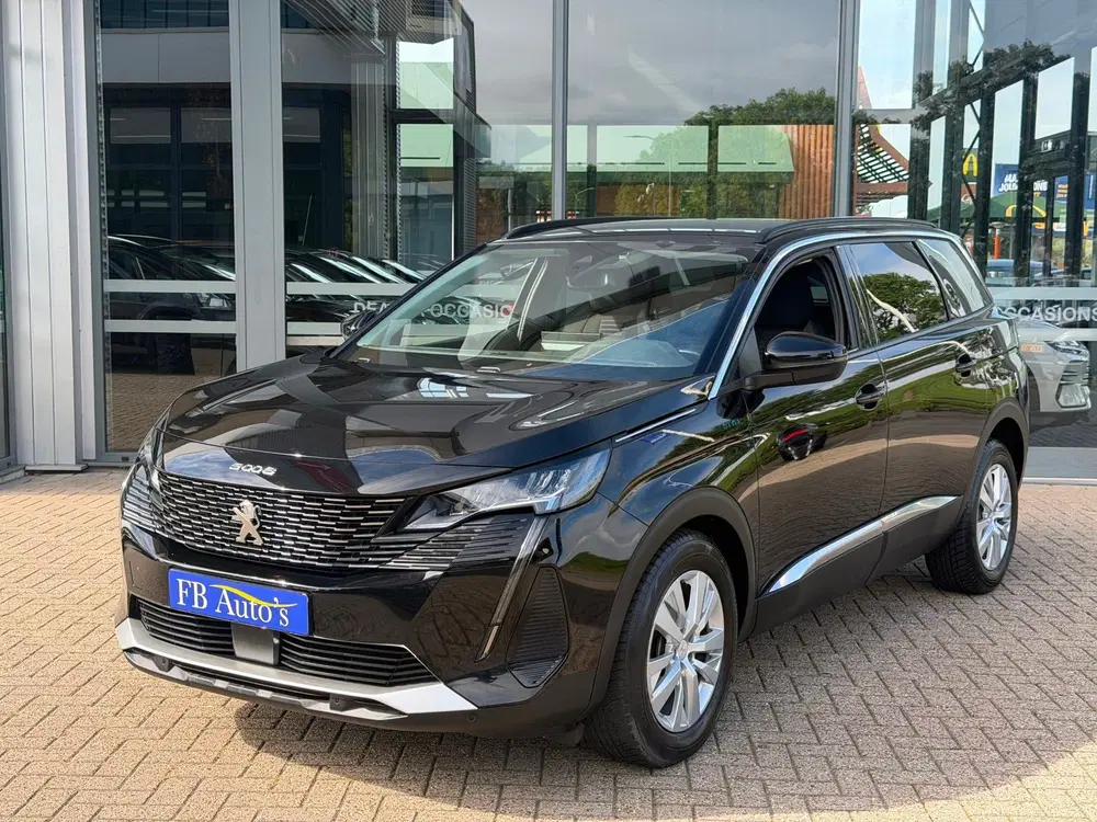 Peugeot 5008 1.2 PureTech Style Airco Cruise Lmv Navi uit 2023, foto 3
