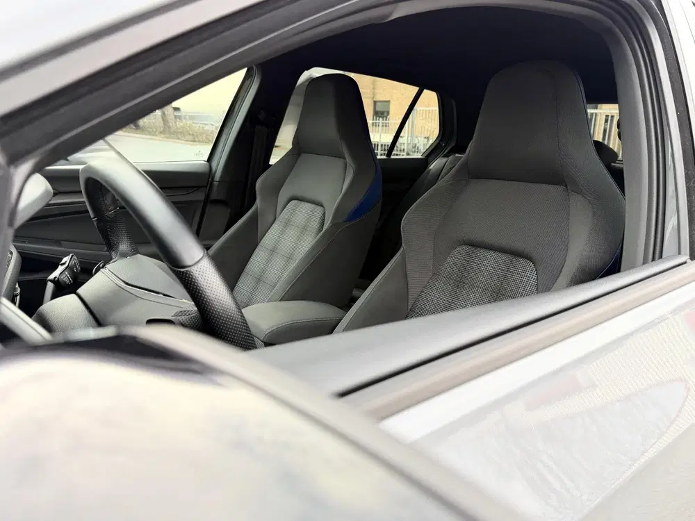 Volkswagen Golf 1.4 eHybrid GTE IQ LIGHT HUD LANE ACC DCC uit 2021, foto 8
