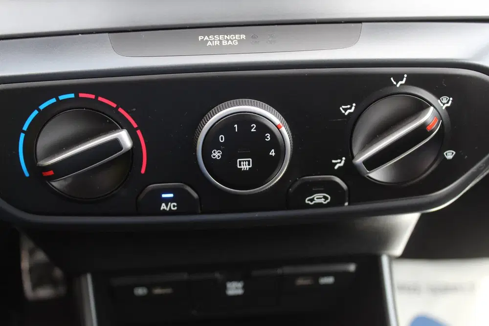 Hyundai BAYON 1.0 T-GDI Premium Sky Two-Tone l Stuur- en uit 2022, foto 15