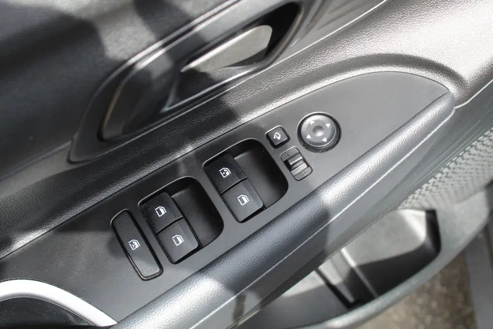 Hyundai BAYON 1.0 T-GDI Premium Sky Two-Tone l Stuur- en uit 2022, foto 6