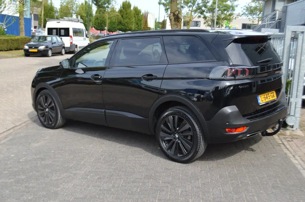 Peugeot 5008 181PK GT-BLACKLINE uit 2021, foto 12