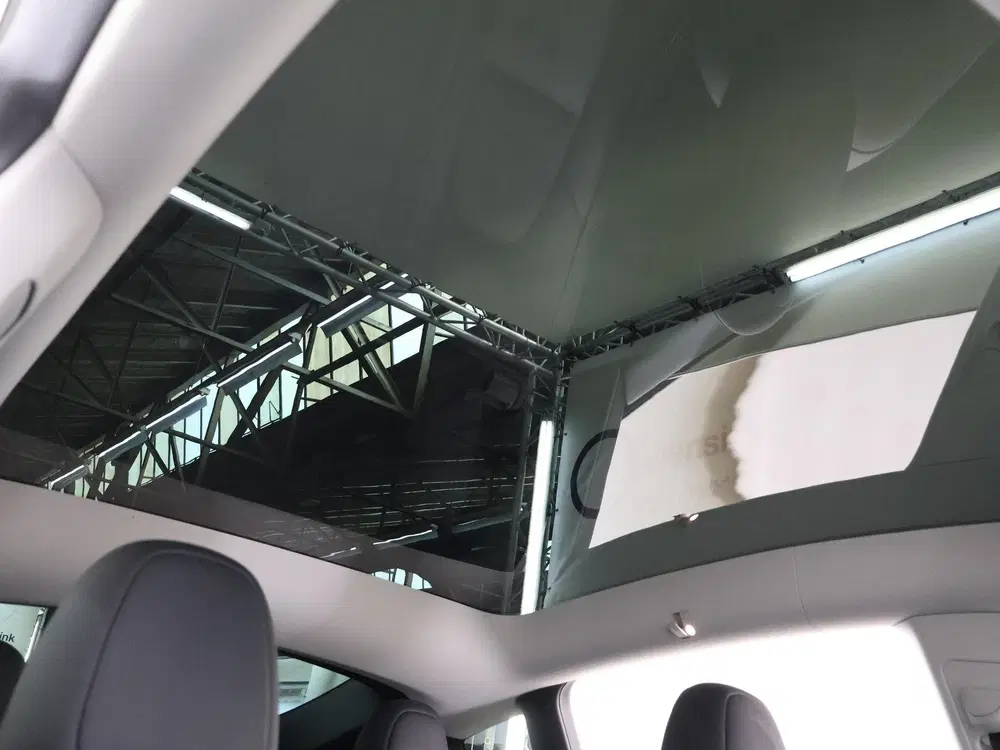Tesla Model Y RWD 58 kWh uit 2022, foto 12