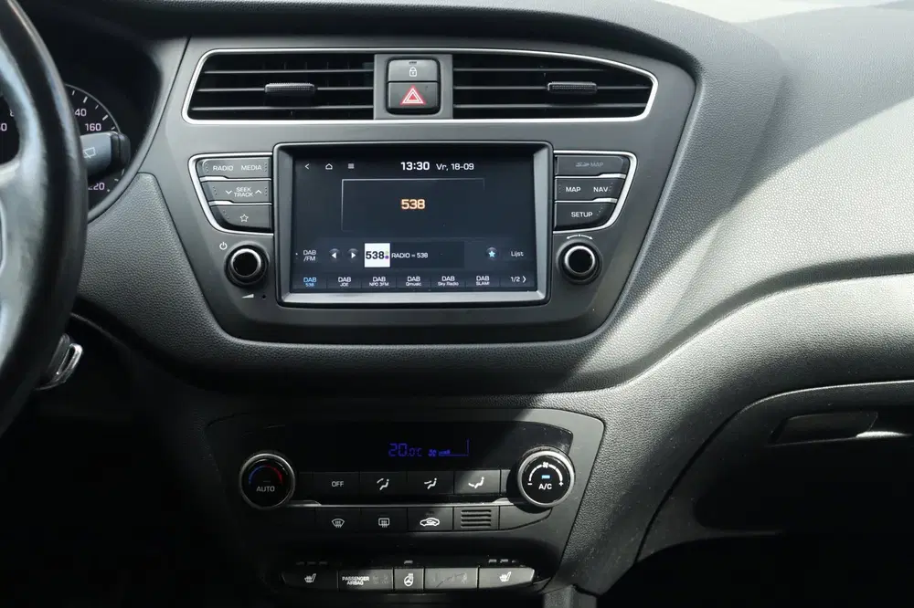 Hyundai i20 1.0 T-GDI Comfort uit 2019, foto 13