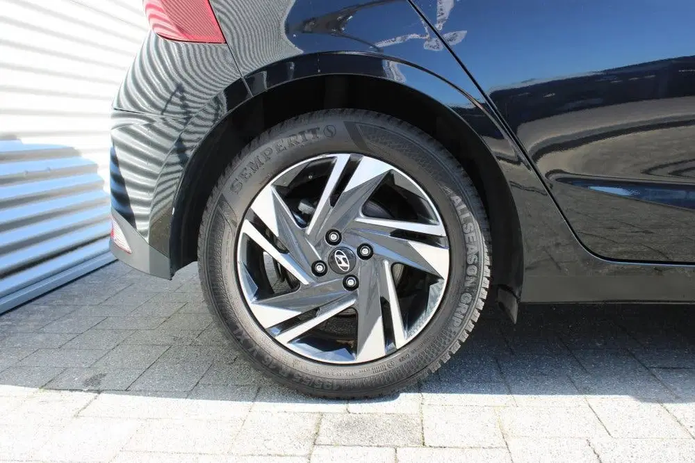 Hyundai i20 1.0 T-GDI Comfort uit 2023, foto 15