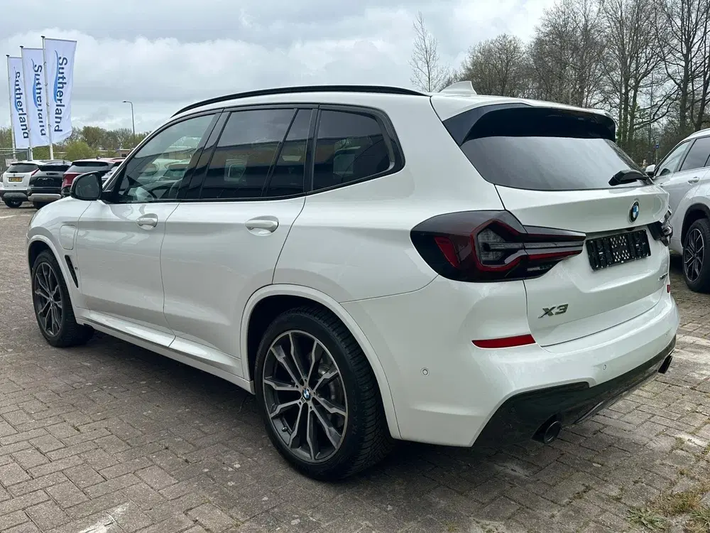 BMW X3 xDrive30e M Sport 293 PK uit 2021, foto 3