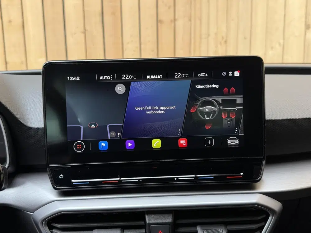 SEAT Leon 1.0 TSI FR Business Apple CarPlay uit 2022, foto 13