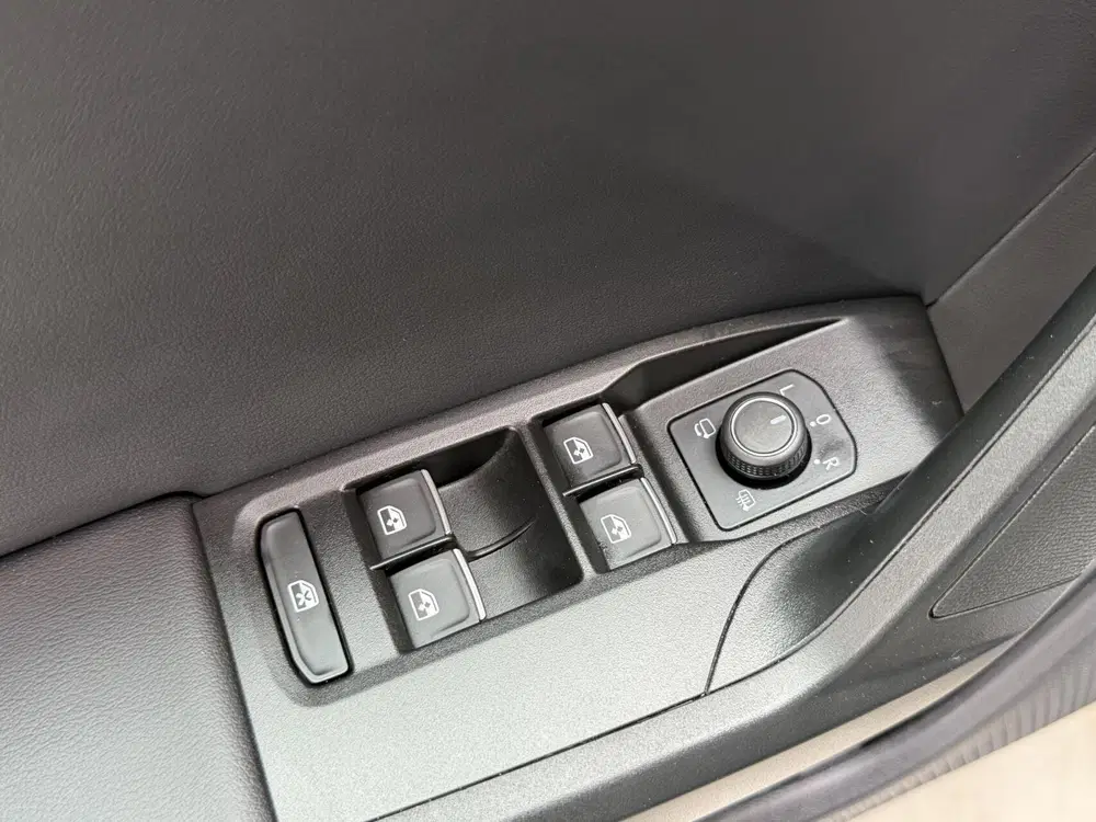 SEAT Leon 1.0 TSI FR Business Apple CarPlay uit 2022, foto 4