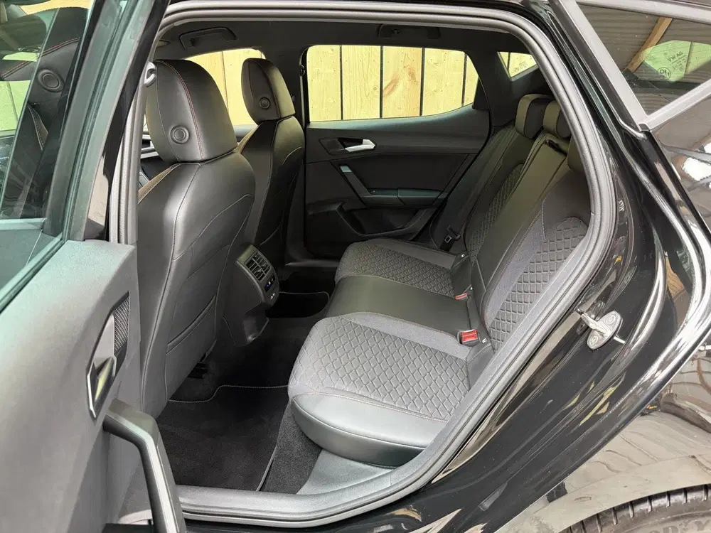 SEAT Leon 1.0 TSI FR Business Apple CarPlay uit 2022, foto 9