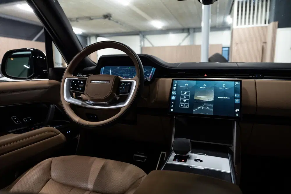 Land Rover Range Rover P460e HSE uit 2024, foto 10