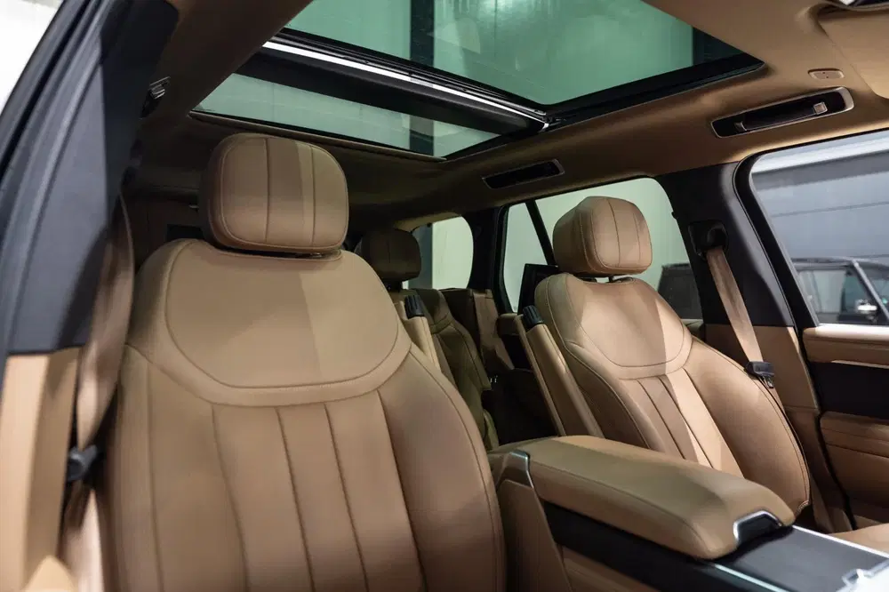 Land Rover Range Rover P460e HSE uit 2024, foto 6