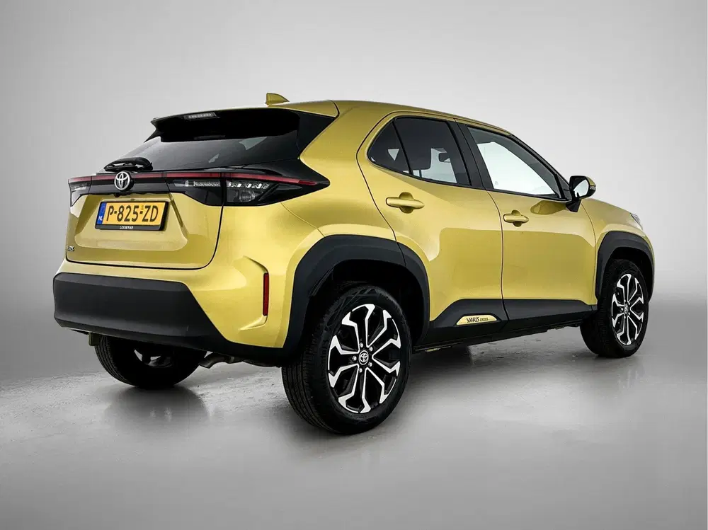 Toyota Yaris Cross 1.5 VVT-I First Edition uit 2022, foto 2