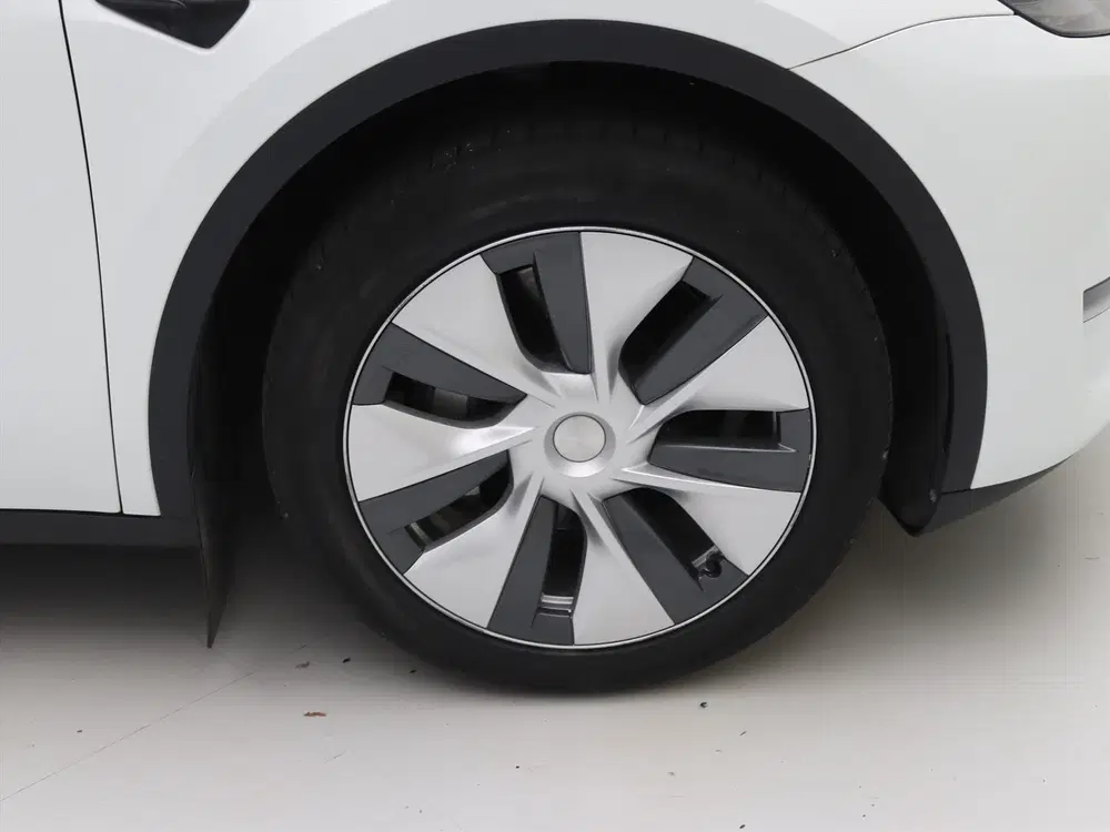 Tesla Model Y Long Range RWD 75kWh 299pk 94.5% SoH [ AMD uit 2023, foto 11