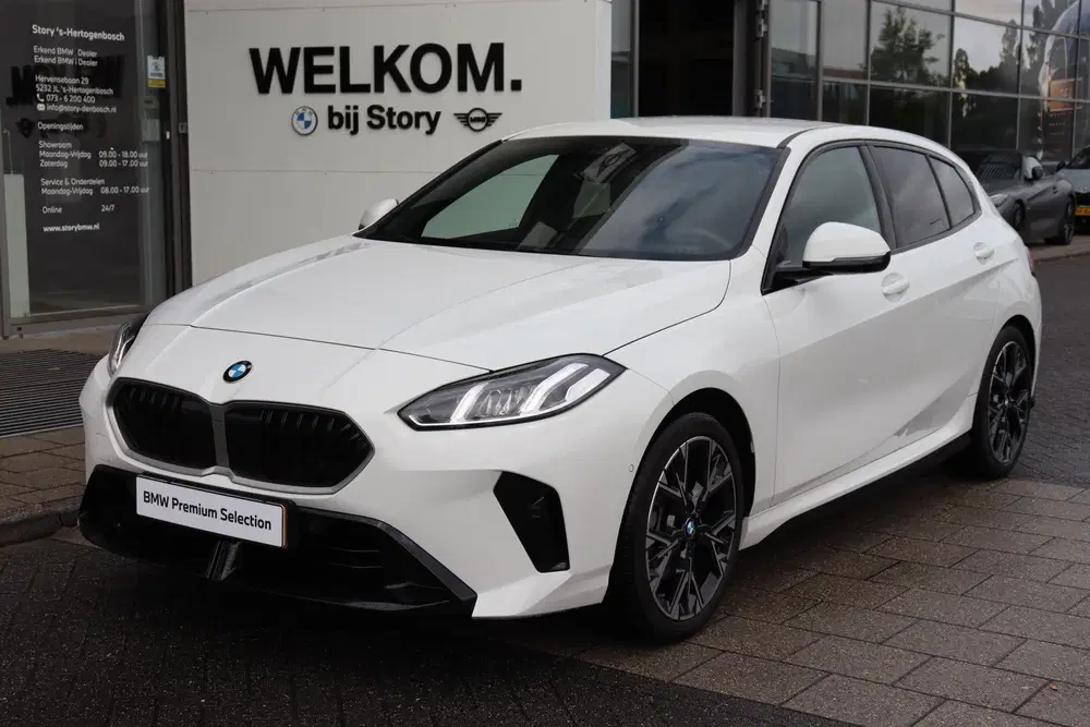 BMW 1-serie 120 M Sport Automaat uit 2026, foto 5