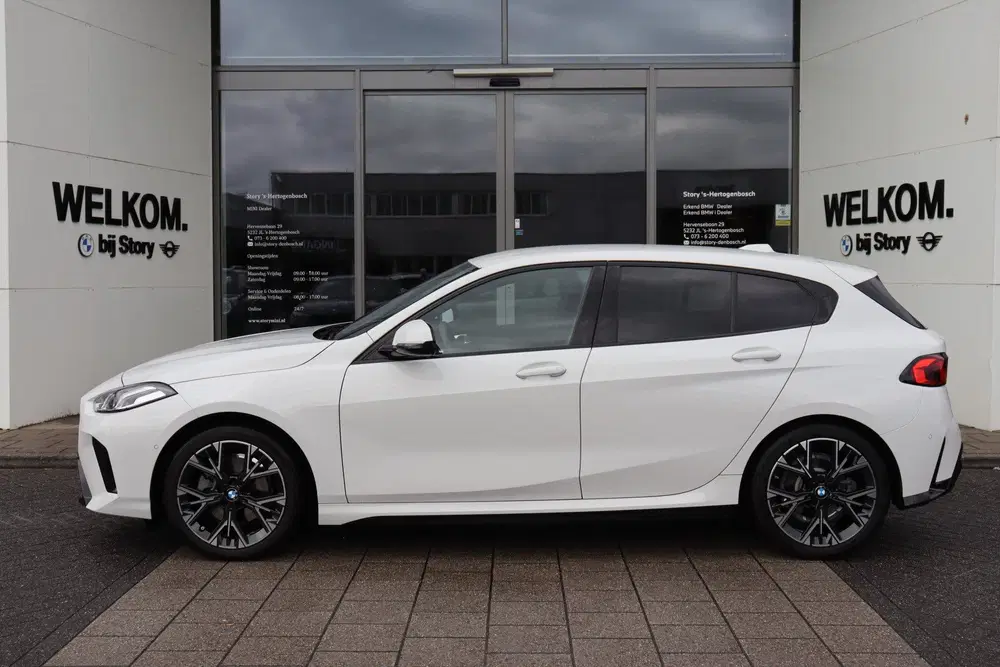 BMW 1-serie 120 M Sport Automaat uit 2026, foto 7